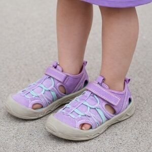 OshKosh B Gosh Toddler Girls Washable Bump Toe Sandal‎